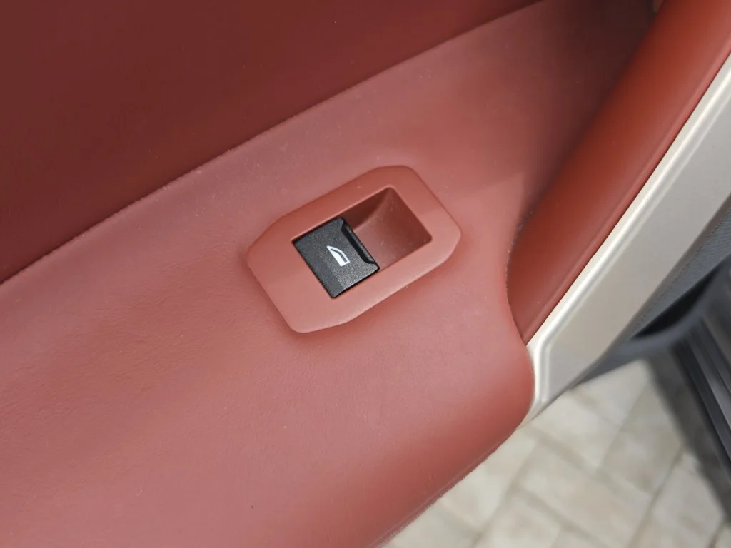 Used 2023 Storm Bay Metallic BMW M60 image 9
