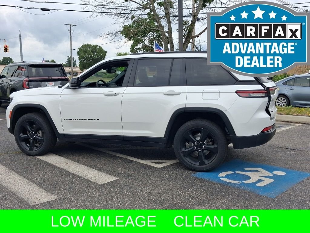 Used 2023 White Jeep Altitude X image 12