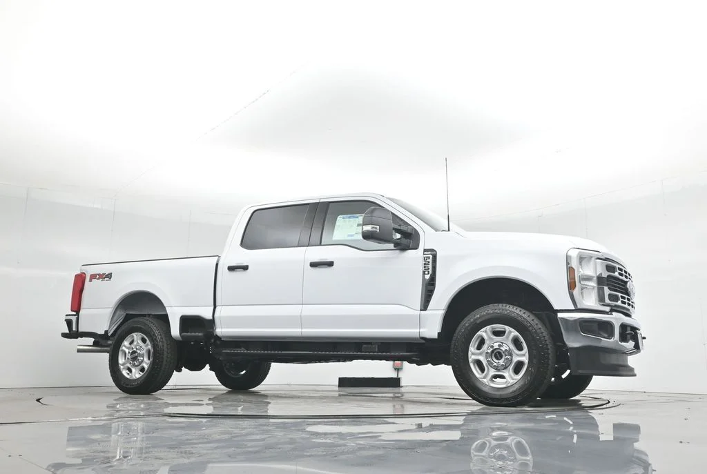 New 2026 White Ford XL image 54