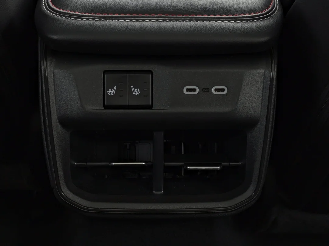 New 2026 Black Dodge Scat Pack Plus - - AWD - 18 Speaker Premium Audio - Blacktop Package - Hurricane HO & More! image 29