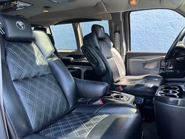 Used 2021 Onyx Black GMC Explorer Limited SE image 23