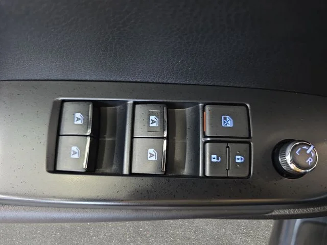 Used 2018 Shoreline Mist Toyota Limited Platinum image 29