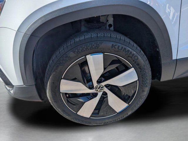 Used 2024 Pure White Volkswagen S image 35