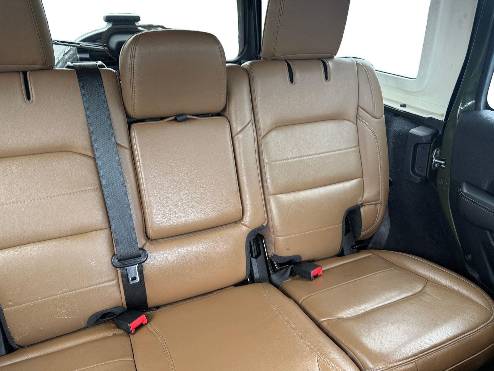 2021 Jeep Wrangler Unlimited Sahara - Photo 17