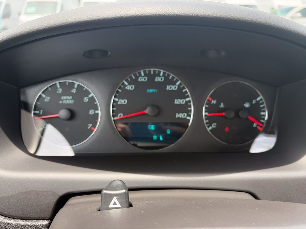 Used 2013 Gray Chevrolet LT image 32