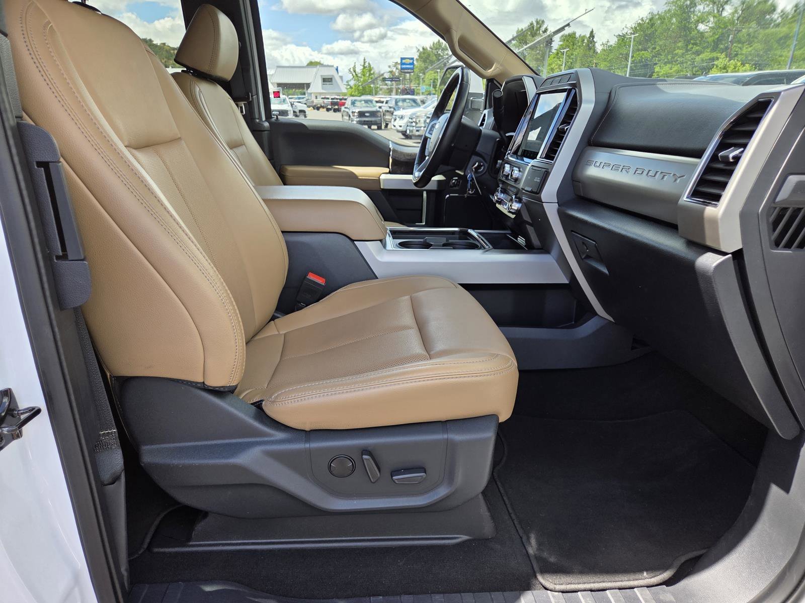 Used 2022 Oxford White Ford LARIAT image 20