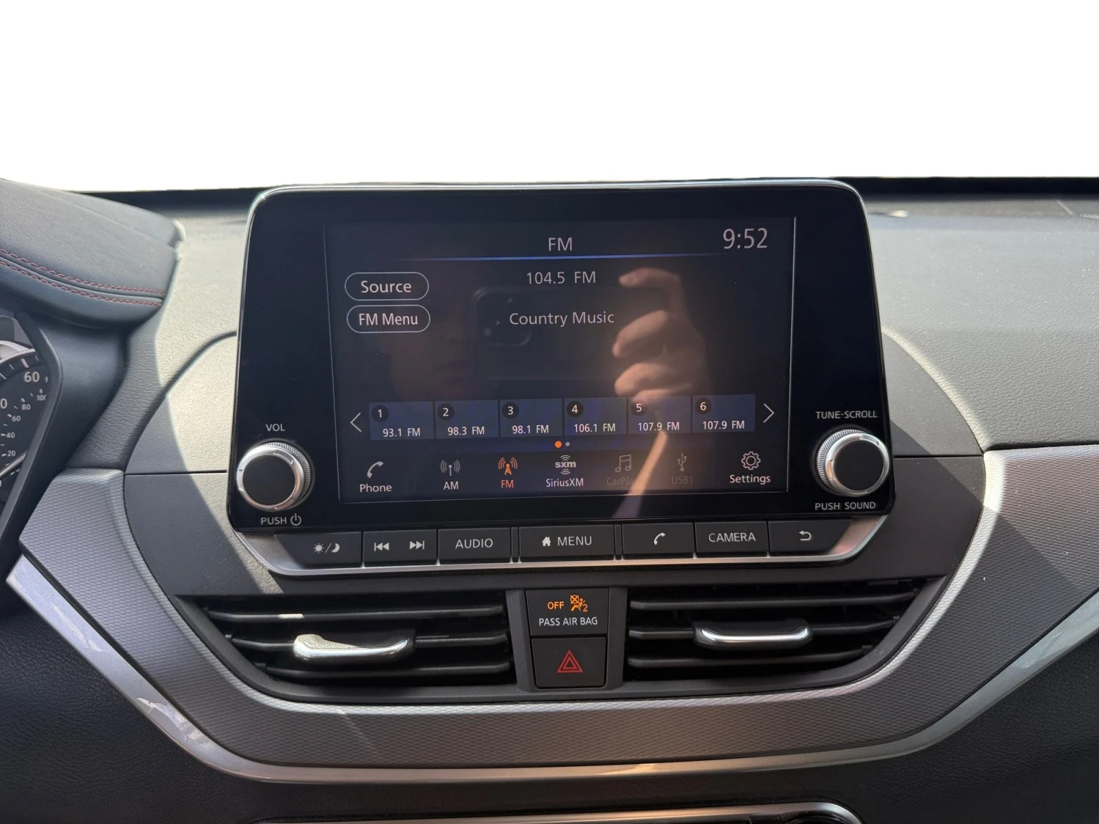 Used 2024 Super Black Nissan 2.5 SR image 23