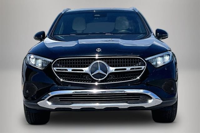 Used 2024 Black Mercedes-Benz GLC 300 image 3