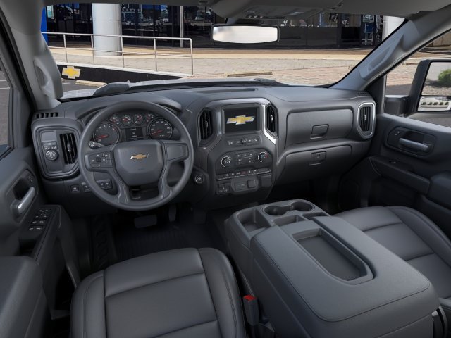 New 2026 Summit White Chevrolet WT image 15