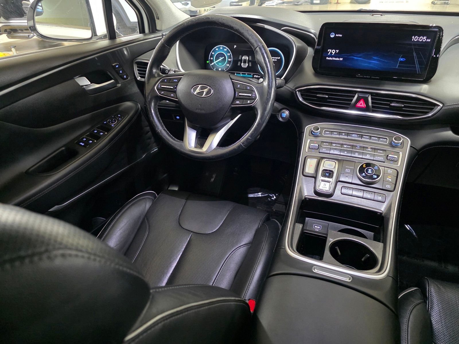 Used 2021 Cream White Hyundai Limited image 19