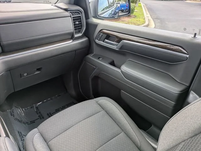 Used 2024 Downpour Metallic GMC Elevation image 19