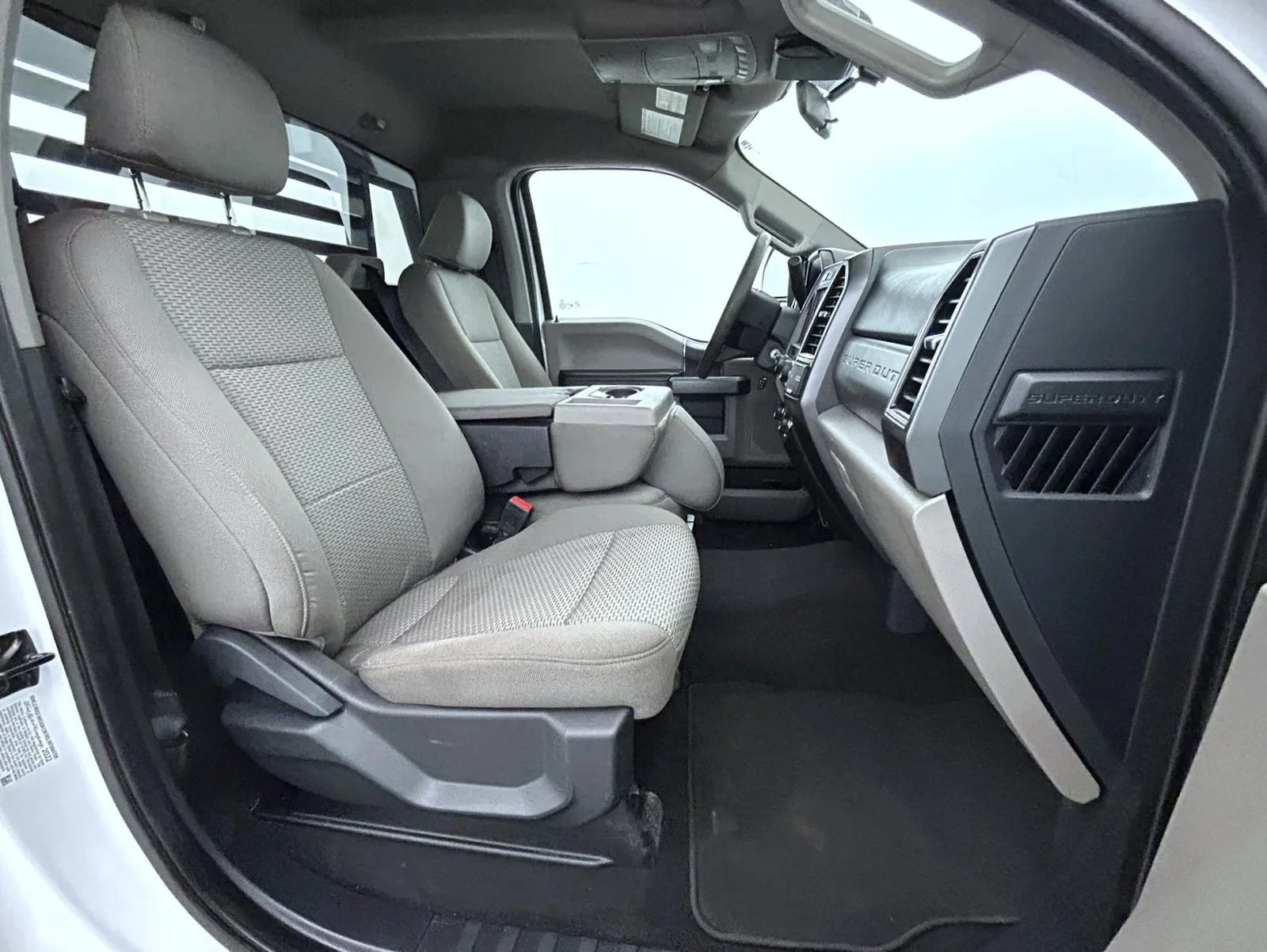 Used 2022 White Ford XLT image 16