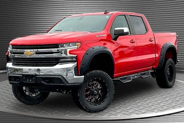 Used 2022 Red Chevrolet LT image 1