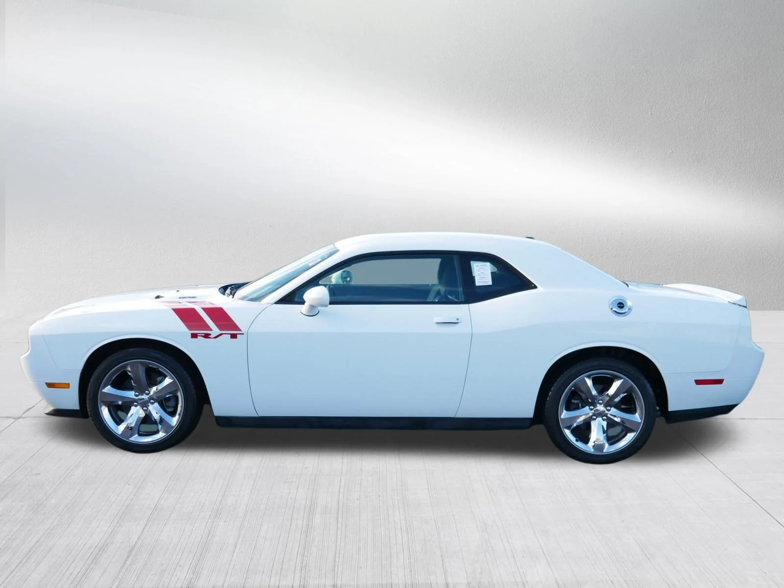 Used 2013 Bright White Dodge R/T image 4