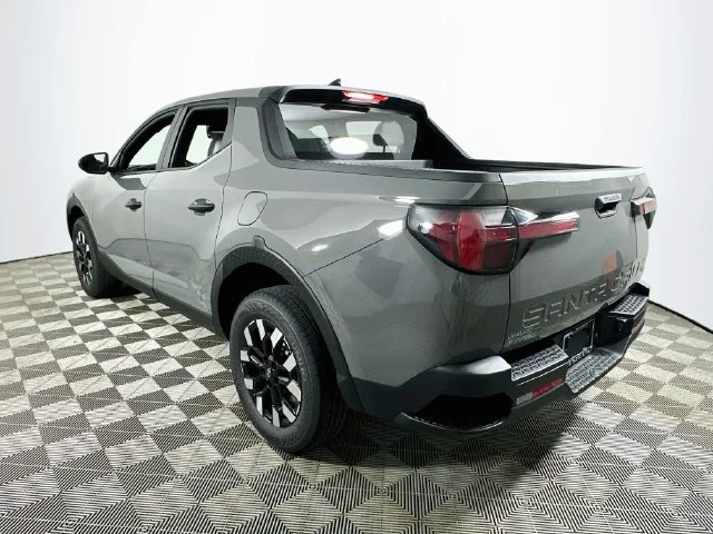 New 2027 Gray Hyundai SE image 6