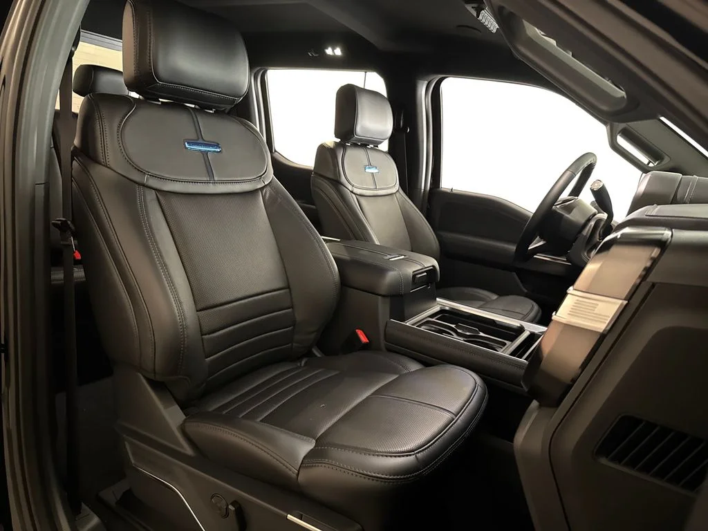 New 2026 Black Ford Platinum image 29