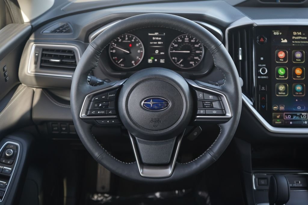 New 2026 CRYSTAL WHITE PEARL Subaru Limited 7-Passenger image 10