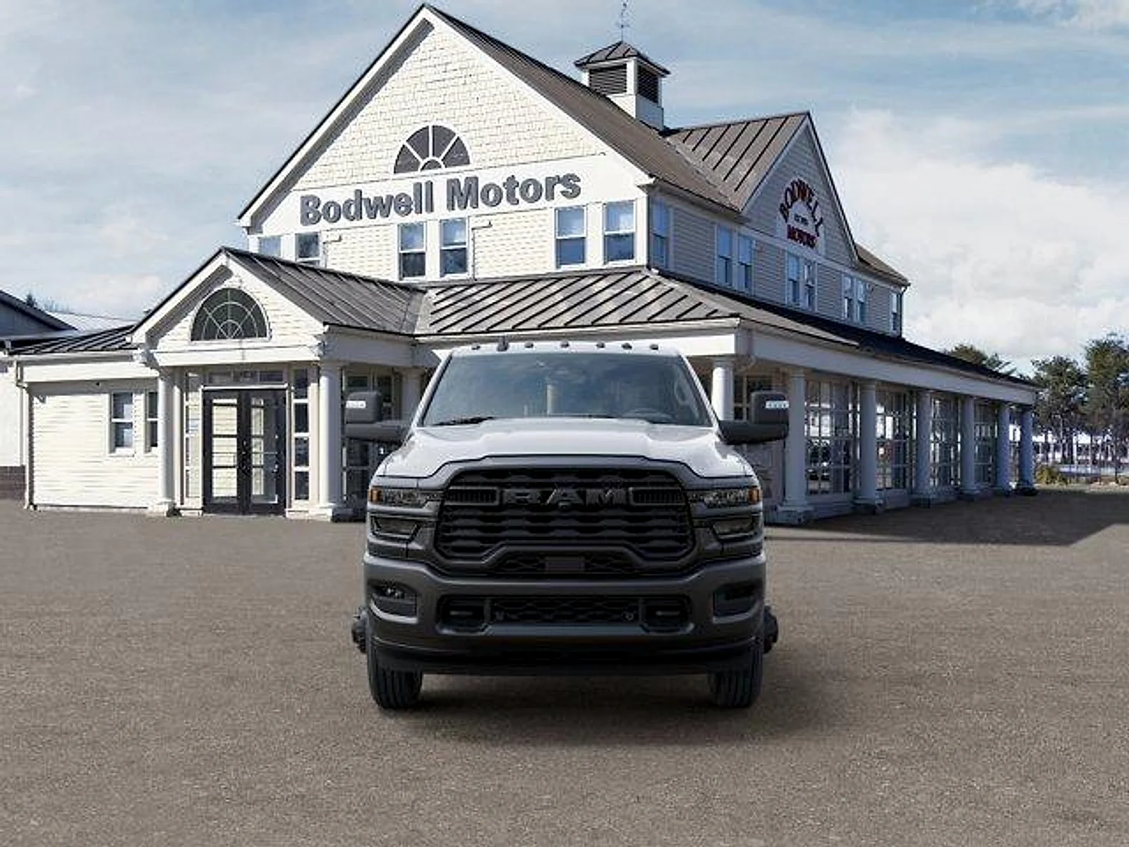 New 2026 Bright White Clear-Coat Exterior Paint RAM Tradesman 4WD Reg Cab 60" CA 143.5" WB image 6
