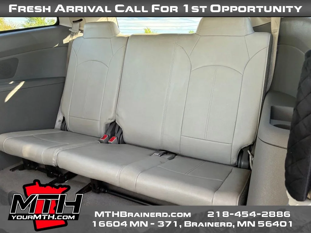 Used 2017 White Chevrolet 2LT image 11