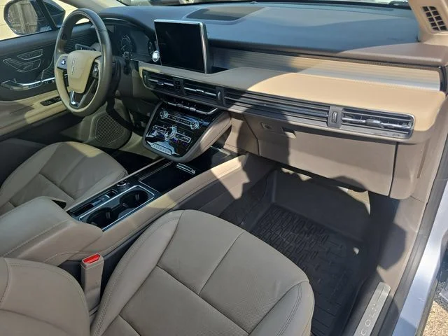 Certified Used 2022 Blue Metallic Lincoln Standard image 39