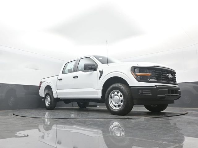 Certified Used 2025 White Ford XL image 31