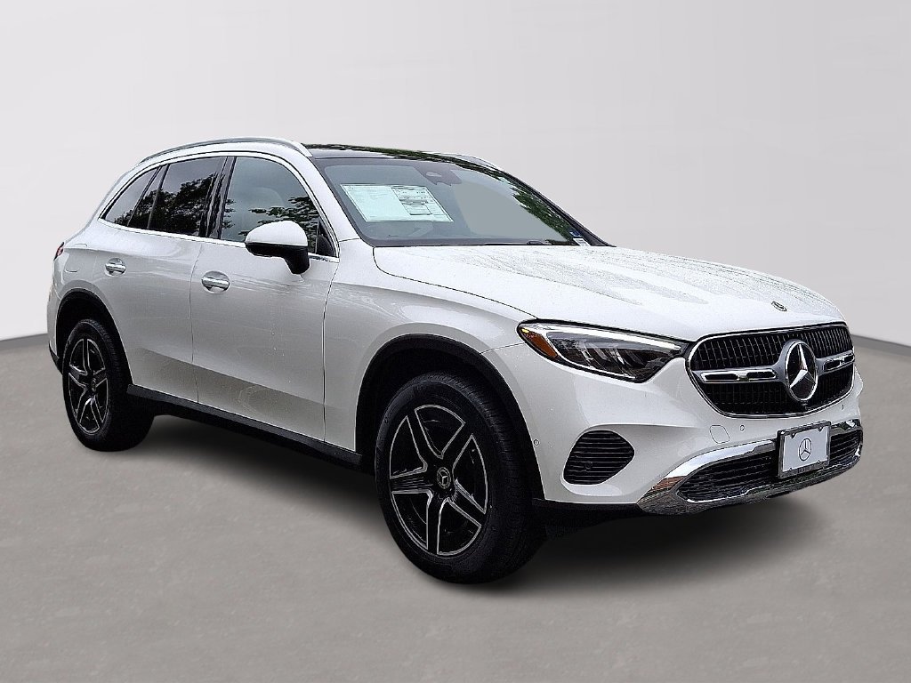 New 2027 Polar White Mercedes-Benz GLC 300 image 2