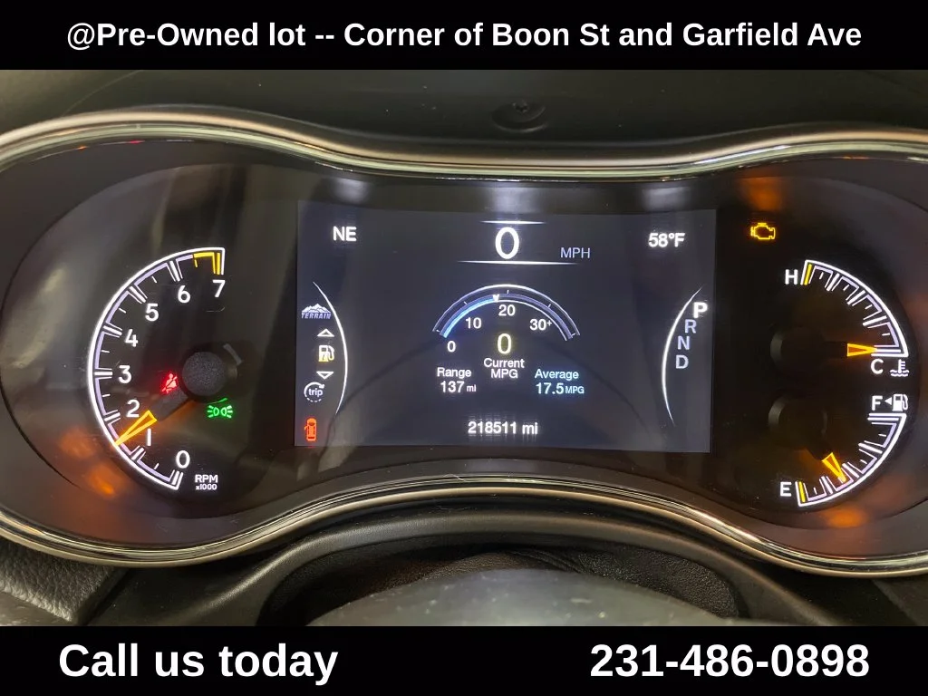 Used 2016 Gray Jeep Limited image 25