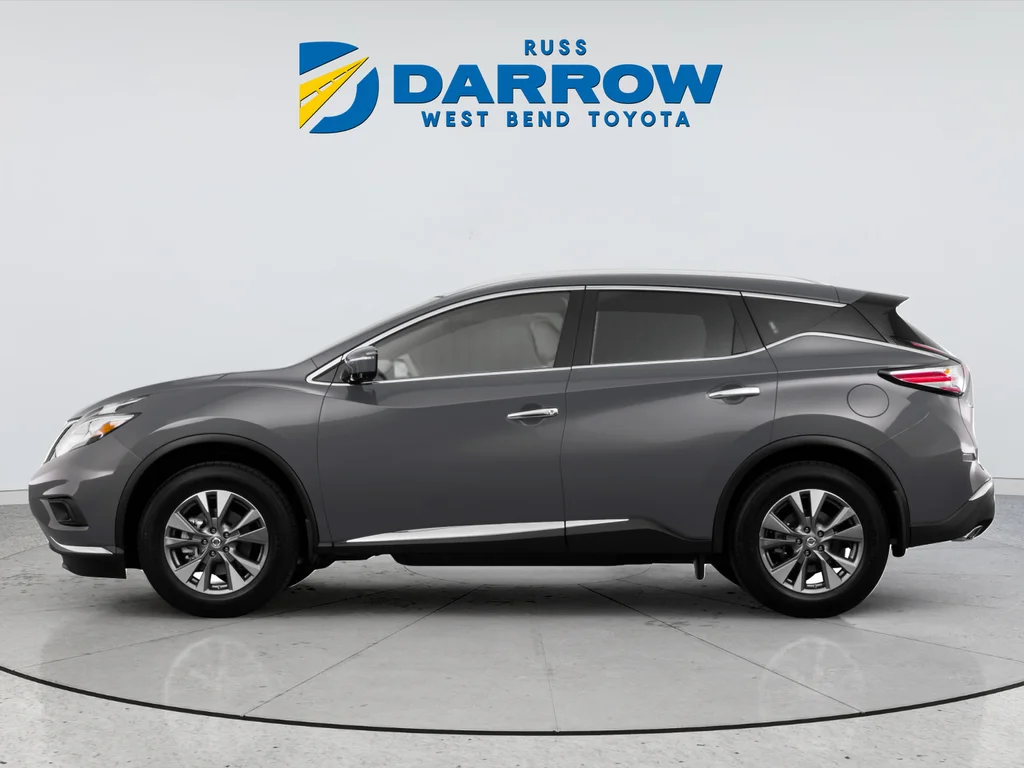 Used 2015 Gray Nissan SL image 2