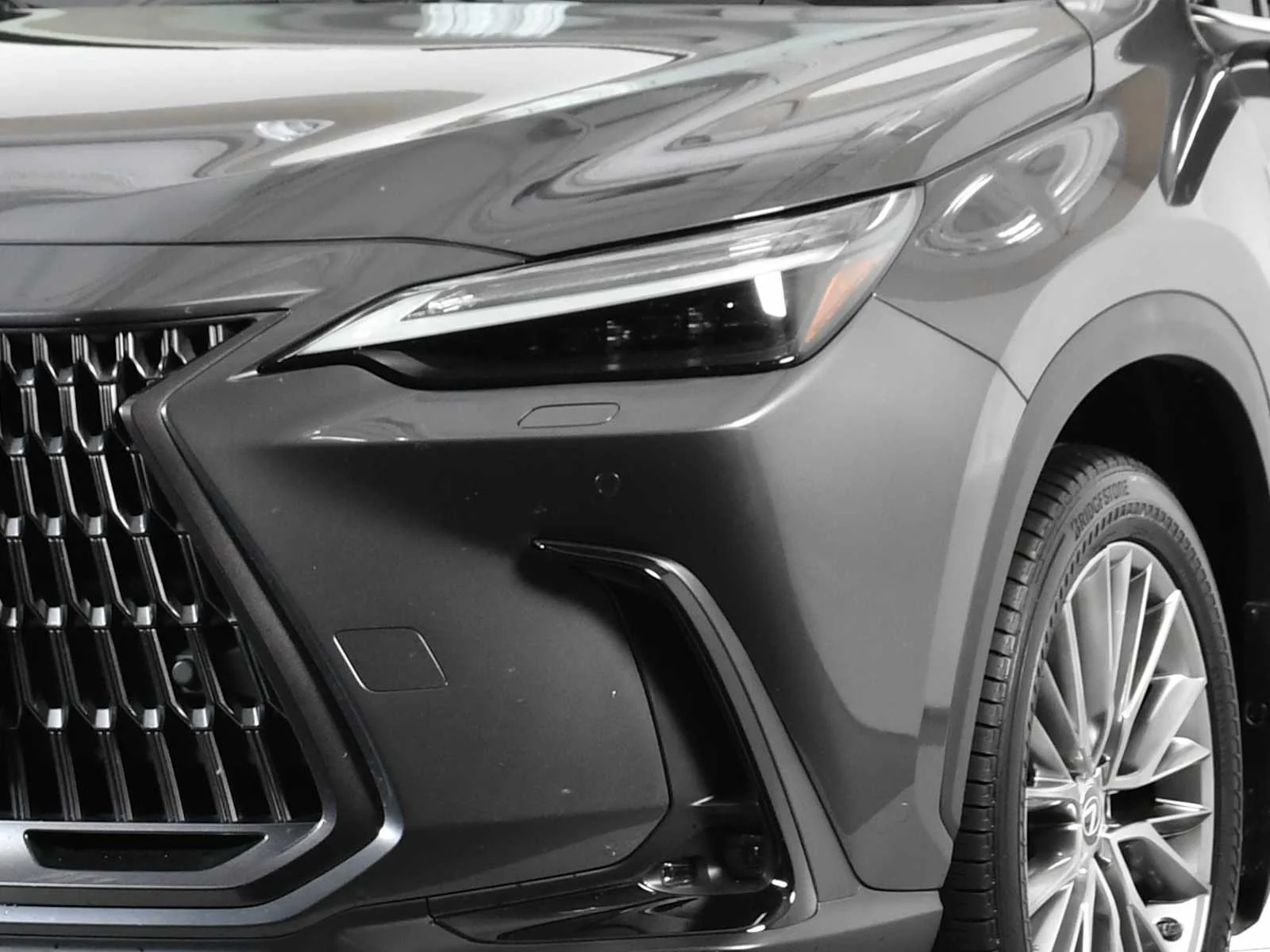 Certified Used 2023 CLOUDBURST GRAY Lexus Luxury image 11