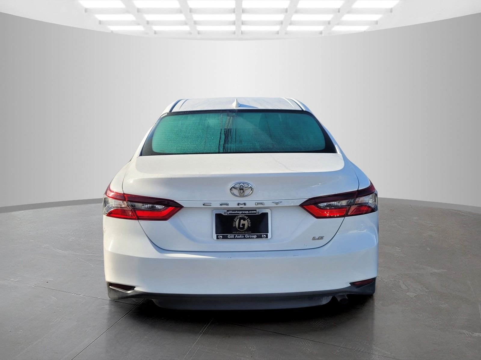 2021 Toyota Camry LE photo 4