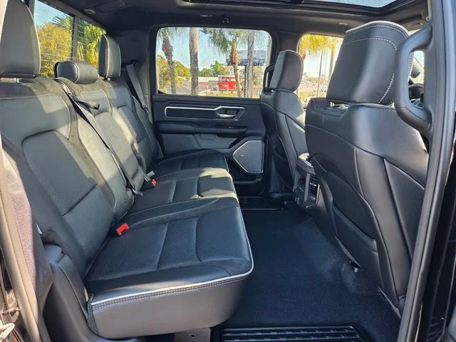 New 2026 Diamond Black Crystal Pearl-Coat Exterior Paint RAM Laramie image 16