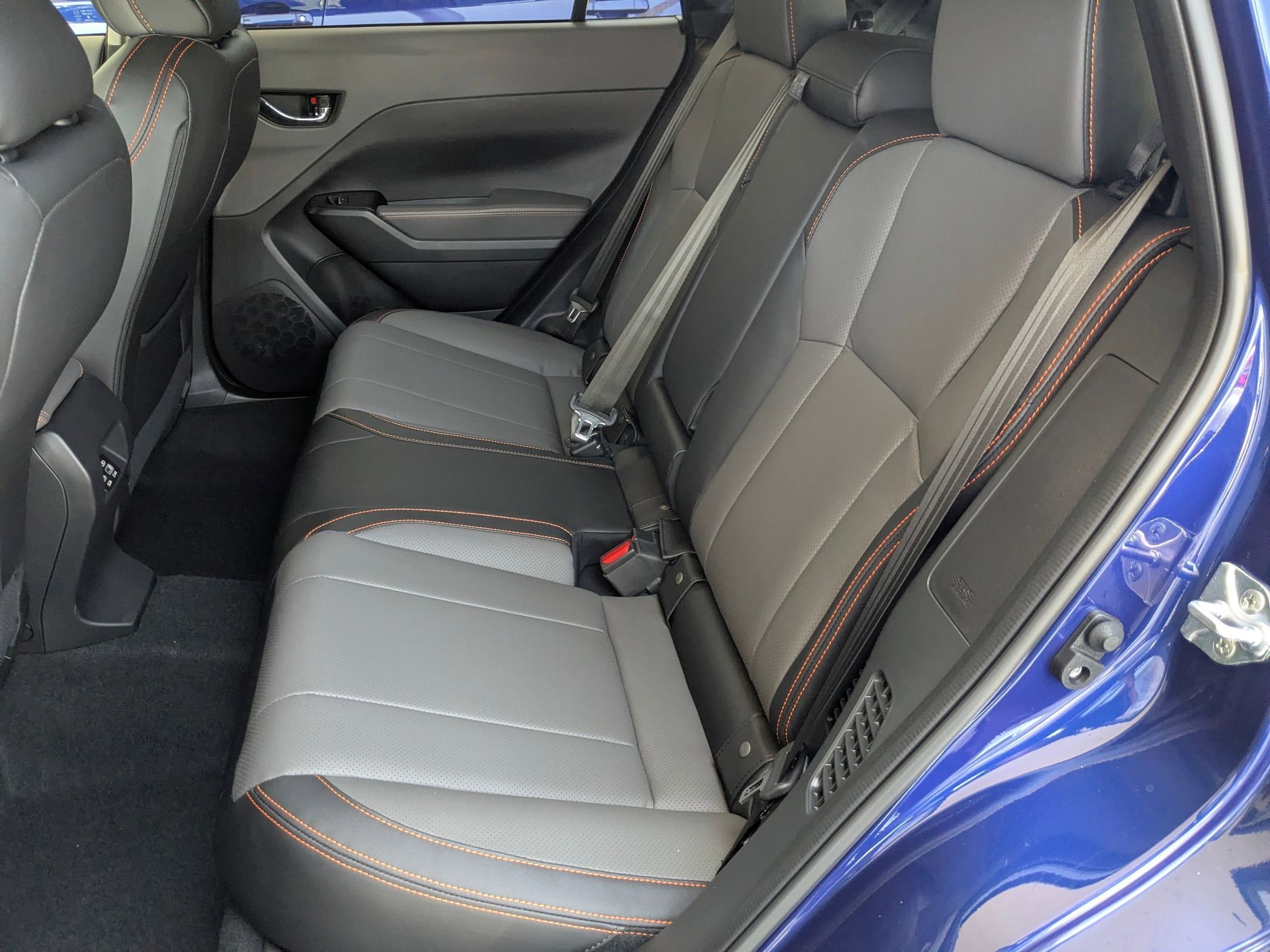 New 2026 SAPPHIRE BLUE PEARL Subaru Limited Hybrid image 6