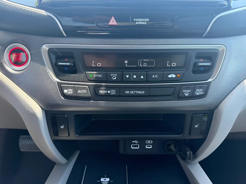 New 2026 Platinum White Pearl Honda RTL image 27