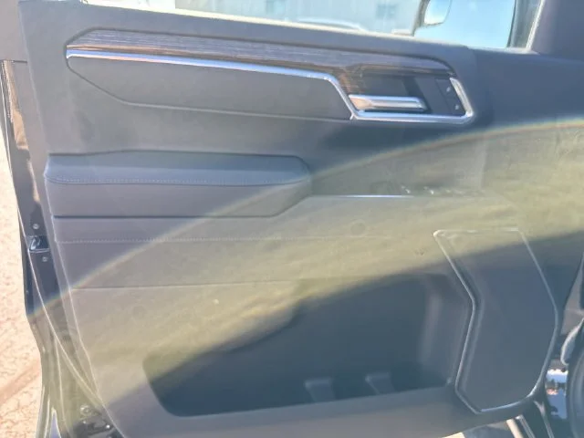New 2026 Onyx Black GMC Elevation image 11