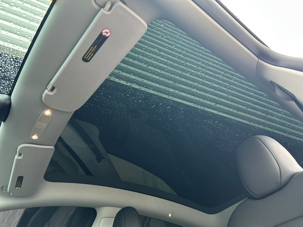 Used 2023  Tesla Long Range image 17