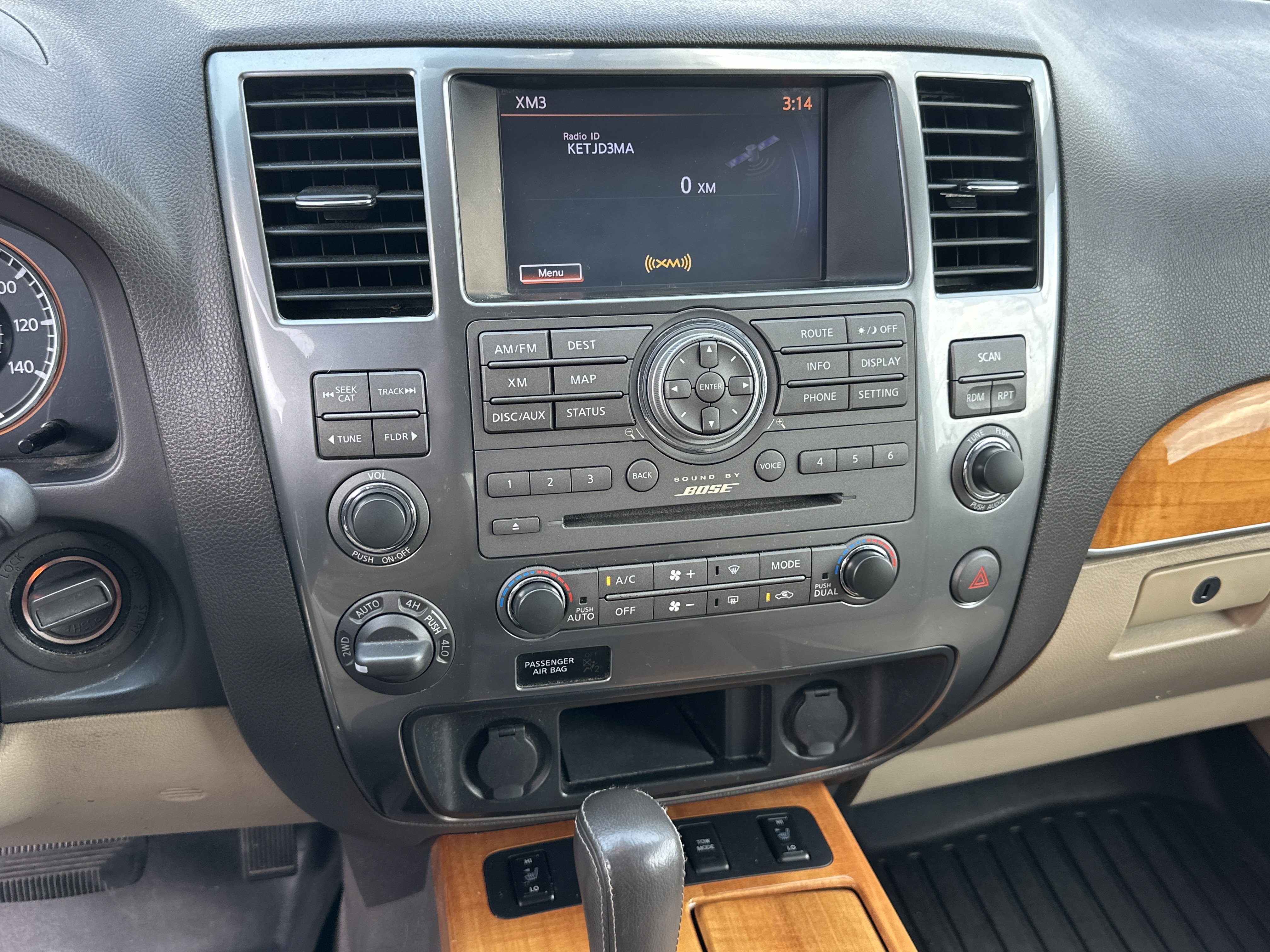 Used 2015 Java Metallic Nissan Platinum image 26