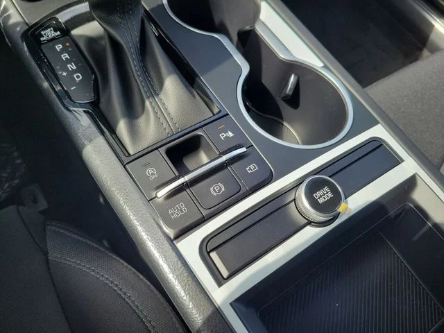 New 2026 Snow White Pearl Kia LXS FWD image 23