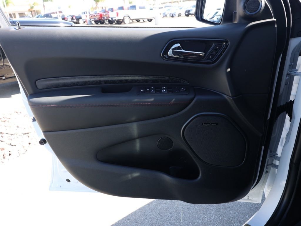 New 2026 White Knuckle Clear-Coat Exterior Paint Dodge GT Premium HEMI V8 image 22