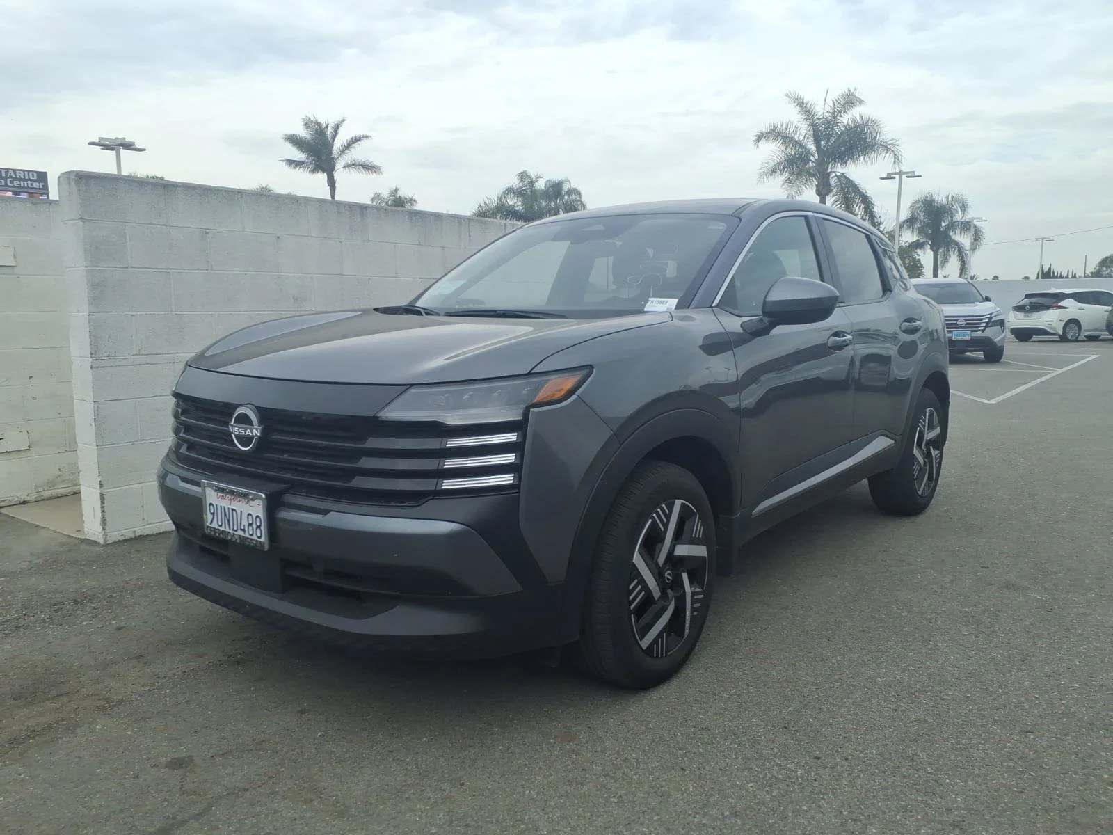 Certified Used 2025 Gun Metallic Nissan SV image 1
