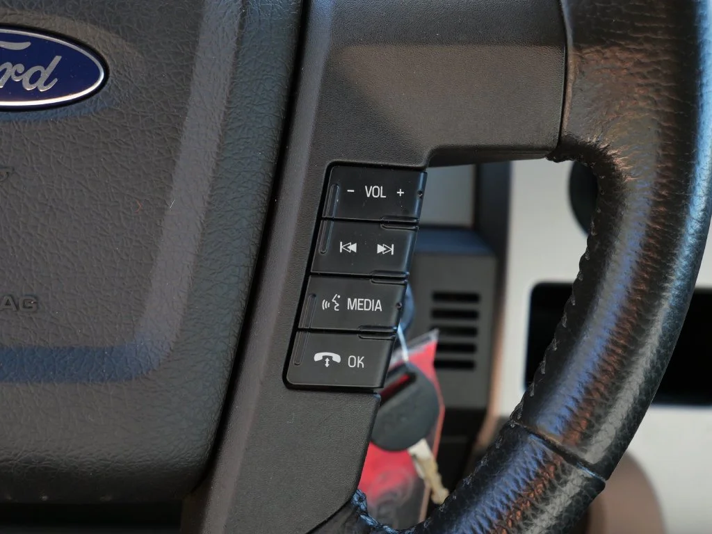 Used 2011 Silver Ford XLT image 21
