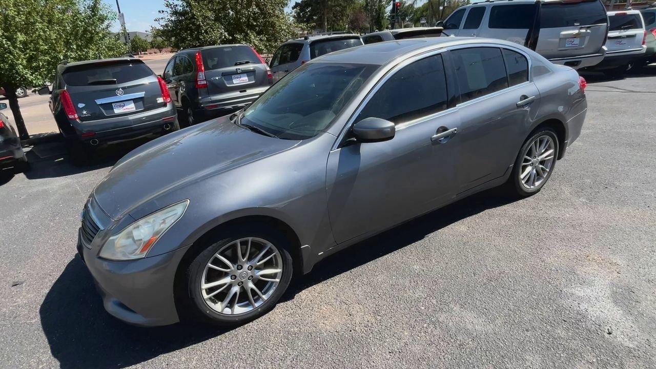 2011 Infiniti G37 photo 3