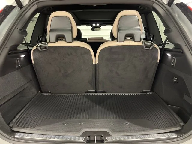 New 2026 Vapour Grey Volvo Ultra image 25