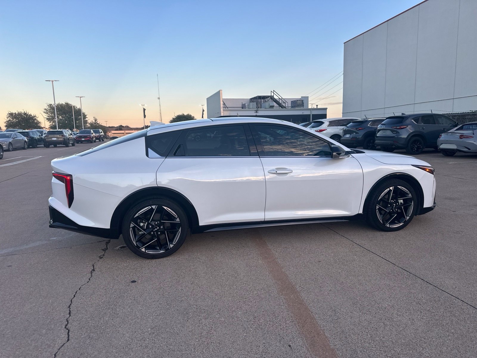 Used 2025 Snow White Pearl Kia GT-Line image 10