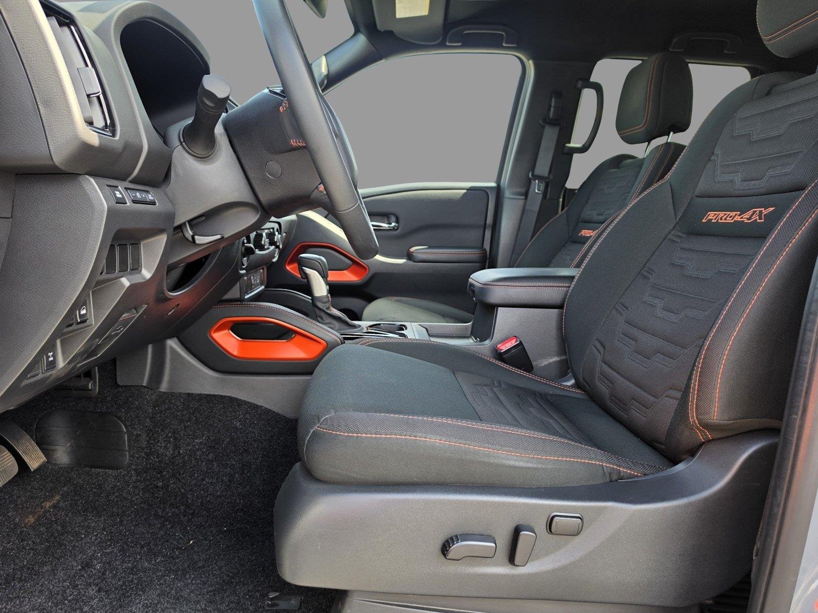 Used 2025 Boulder Gray Pearl Nissan PRO-4X image 14