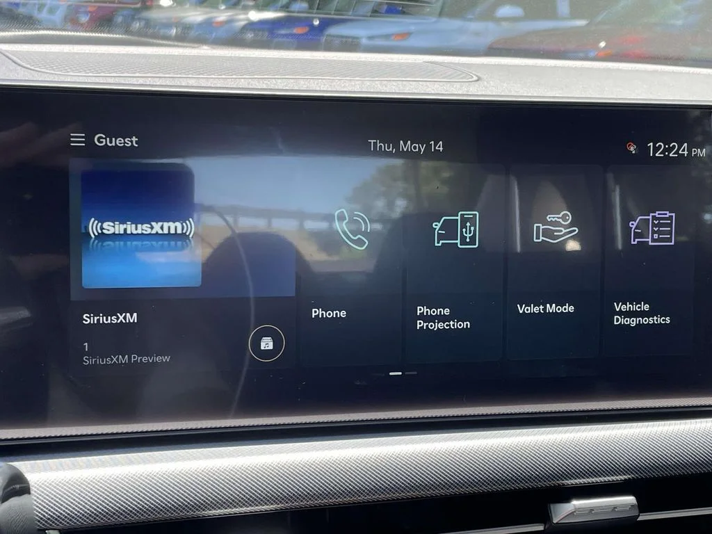New 2026 White Hyundai SE image 24