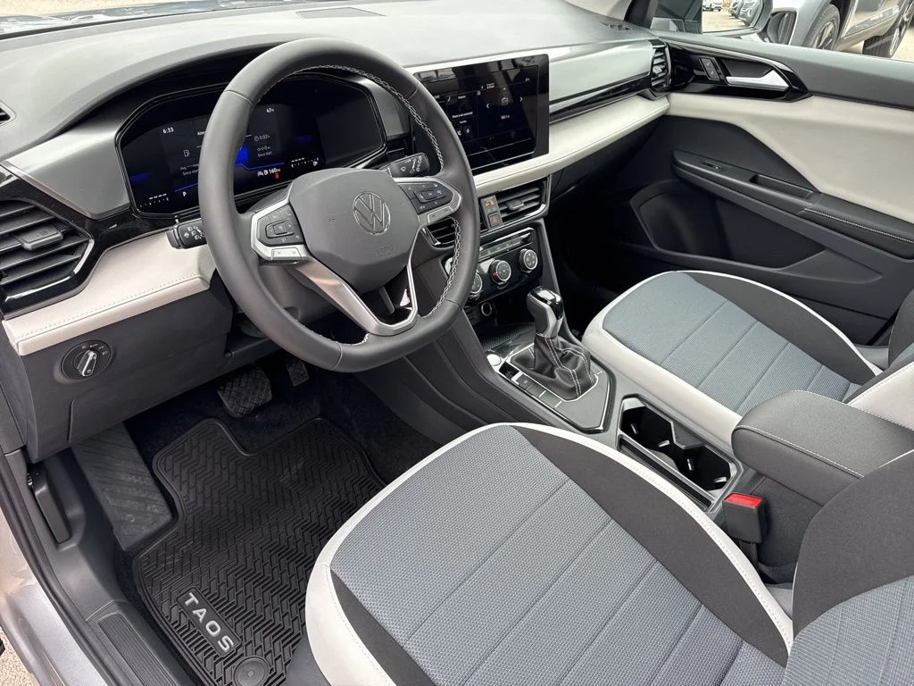 New 2026 Silver Volkswagen 1.5T S image 10