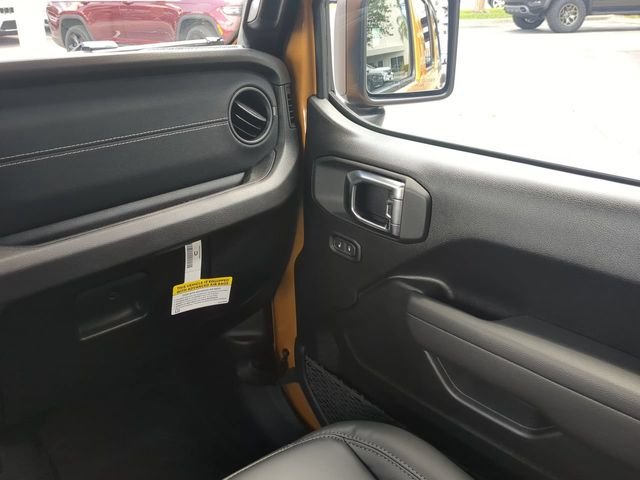 New 2026 Goldilocks Exterior Paint Jeep Rubicon 392 image 19