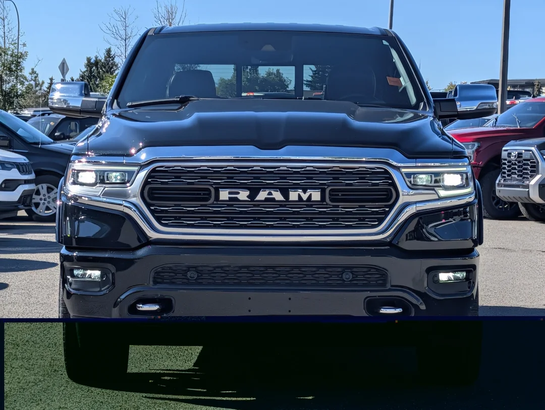 Used 2023 Black RAM Limited - - 4x4 - Pano Sunroof - 14.4 Uconnect NAV - 360 Camera & More! image 3