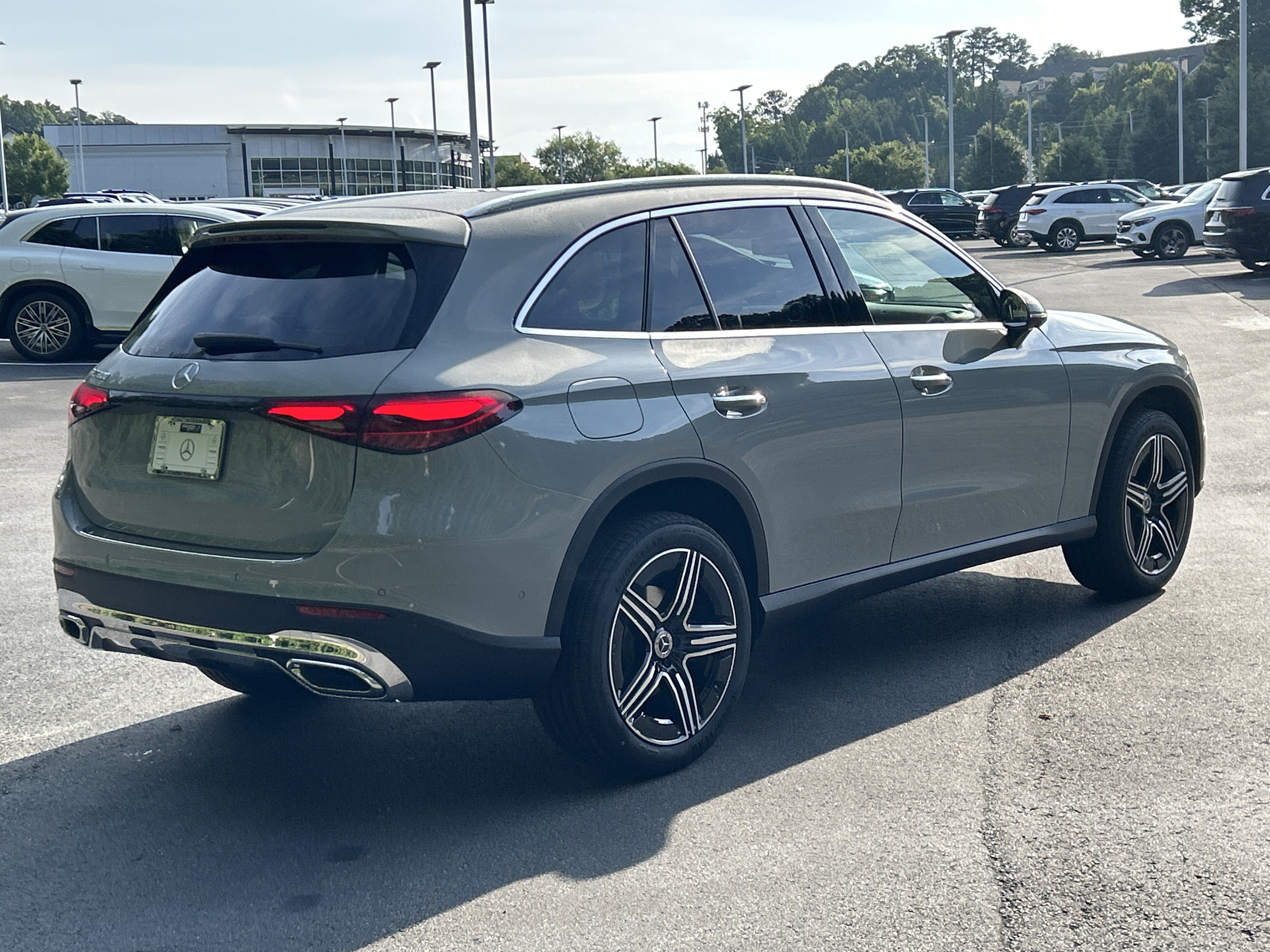 New 2026 MANUFAKTUR Alpine Grey Mercedes-Benz GLC 300 SUV image 6