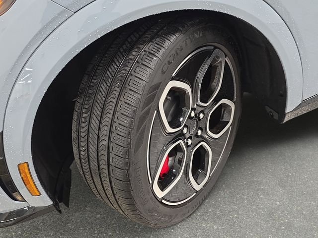 Used 2024 Gray Ford GT image 29